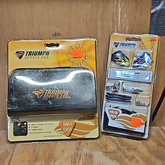 Truimph Other - TRIUMPH Dart Case and dart repair Kit